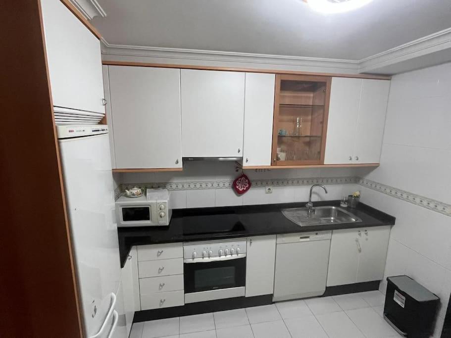 Piso En Bouzas Con Vistas A La Ria Apartamento Vigo Exterior foto