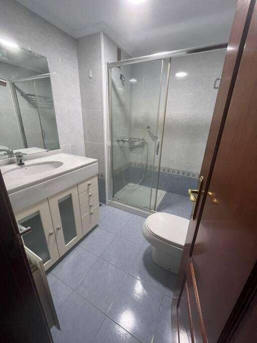 Piso En Bouzas Con Vistas A La Ria Apartamento Vigo Exterior foto